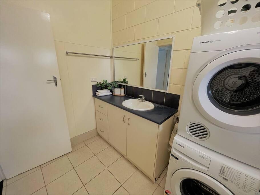 Three Palms Apartments Unit 2 Эсперанс Экстерьер фото
